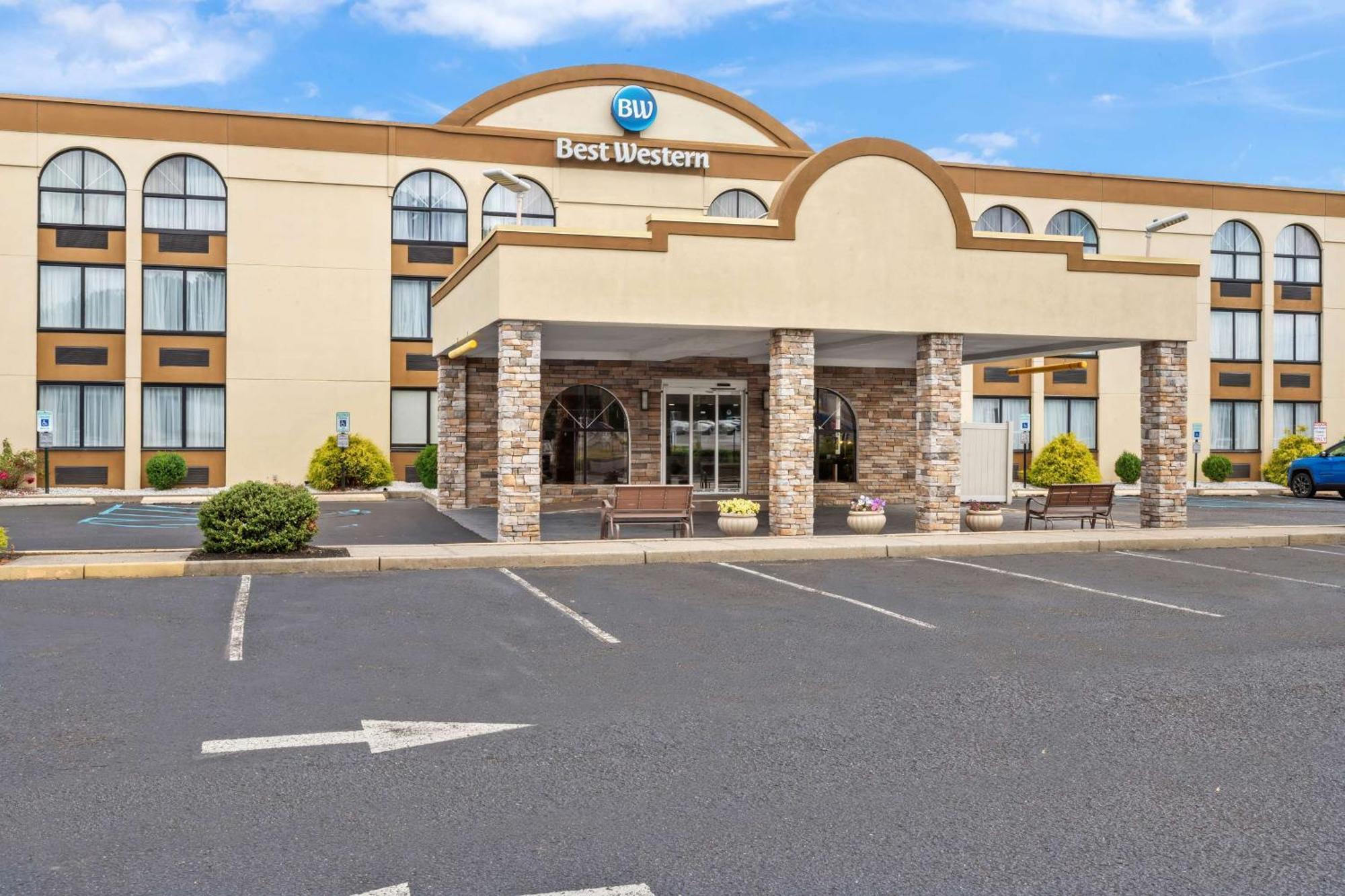 Best Western Hazlet Inn Exterior photo